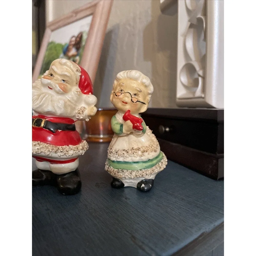 Lefton Mr & Mrs Claus Salt & Pepper Shakers‎ Stamped Geo Z Lefton 1957 Signed